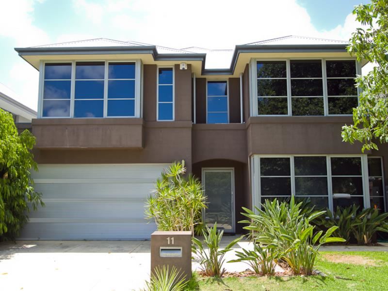 11 Strickland Road, Ardross WA 6153