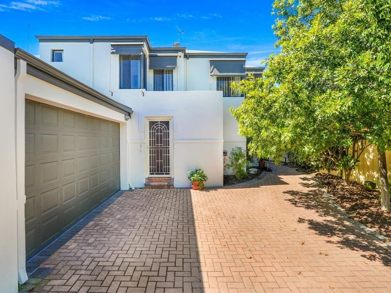4B Cornelian Street, Scarborough WA 6019