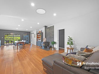 101 Deloraine Drive, Warrenup WA 6330