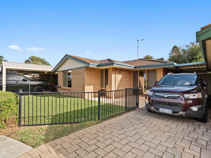2/17 Casilda Place, Cooloongup WA 6168