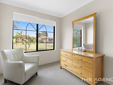 86 Brenchley Drive, Atwell WA 6164