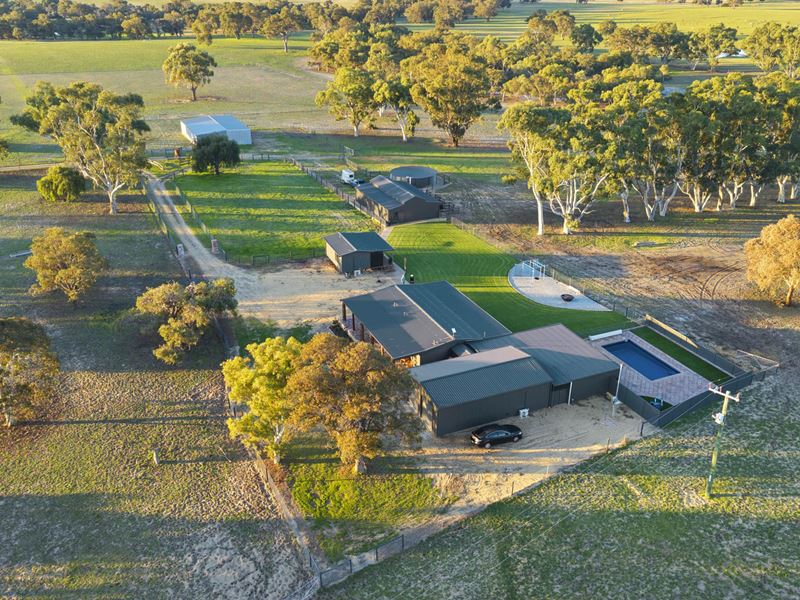 714 Cowalla Road (Wanerie), Gingin WA 6503
