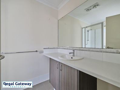 3 Barfield Road, Hammond Park WA 6164