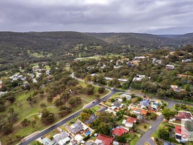 6 Bernard Street, Kelmscott WA 6111