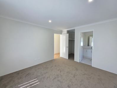 30A Girraween St, Armadale WA 6112