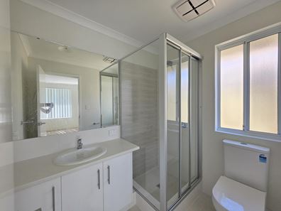 30A Girraween St, Armadale WA 6112