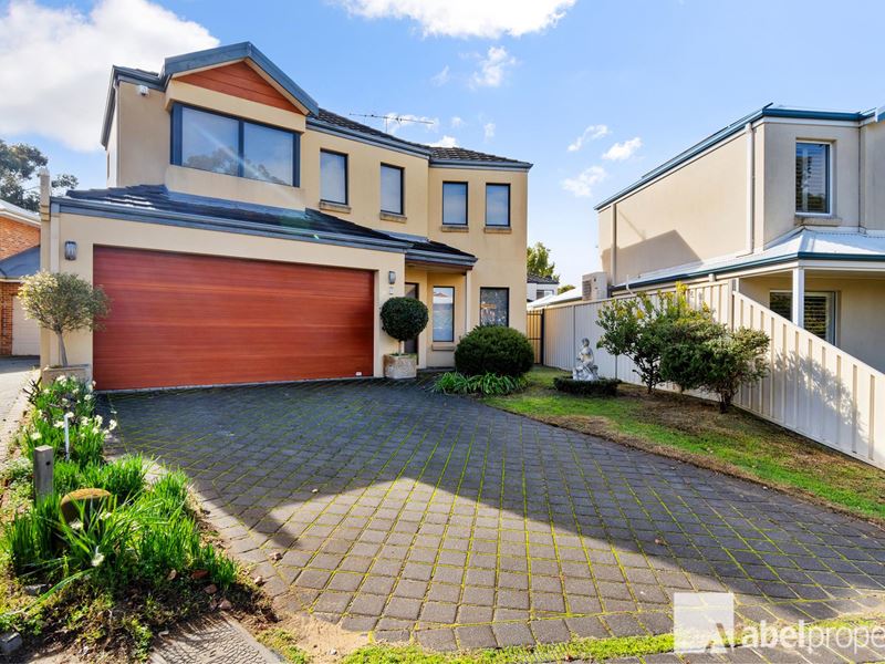 17 Caladenia Parade, Mount Claremont WA 6010