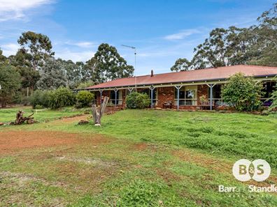 12 Dean Road, Nannup WA 6275