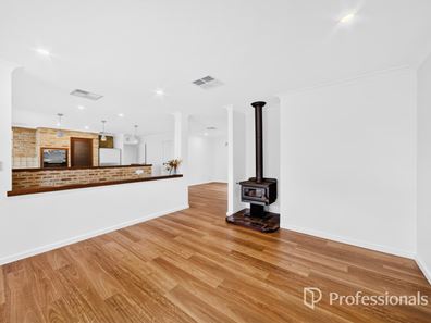 122 Rannoch Circle, Hamersley WA 6022