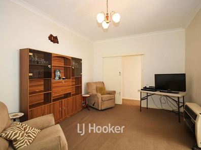 11 Mossop Street, South Bunbury WA 6230