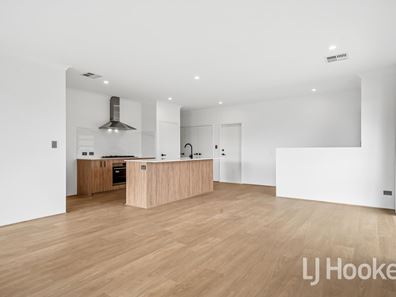 68 Brunswick Road, Thornlie WA 6108
