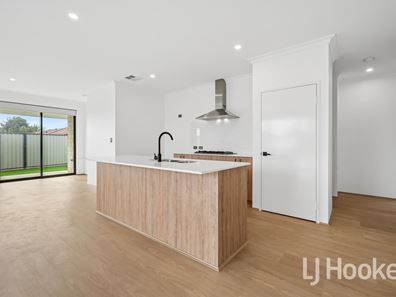 68 Brunswick Road, Thornlie WA 6108
