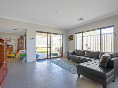 43 Yakas Chase, Spearwood WA 6163