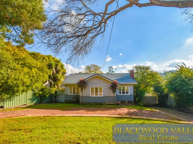 8 Coronation Street, Bridgetown