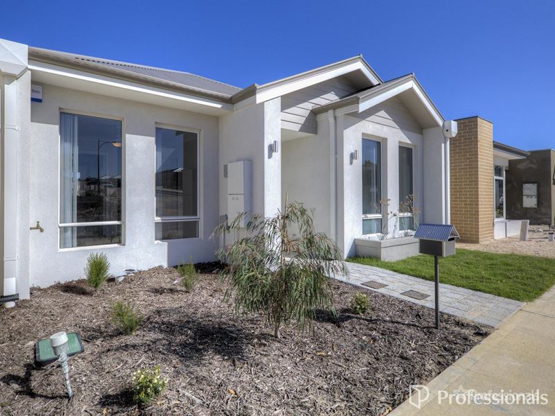 41 Cowaramup Loop, Two Rocks WA 6037