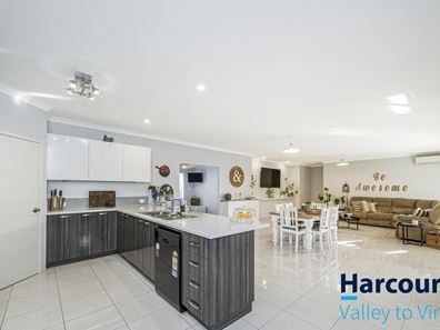 23 Ballybofey Loop, Bullsbrook WA 6084