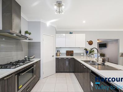 23 Ballybofey Loop, Bullsbrook WA 6084