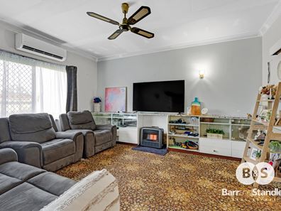 6 Mouarn Street, Carey Park WA 6230
