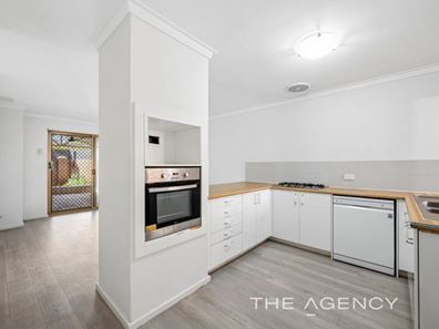 2/33 Mary Street, Como WA 6152