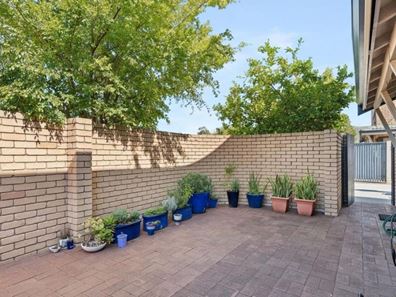 2/9 Anstey Street, South Perth WA 6151