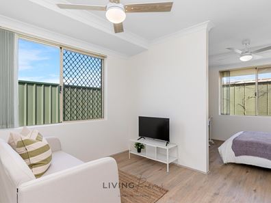 Room/4  3 Enlie Lane, Warnbro WA 6169