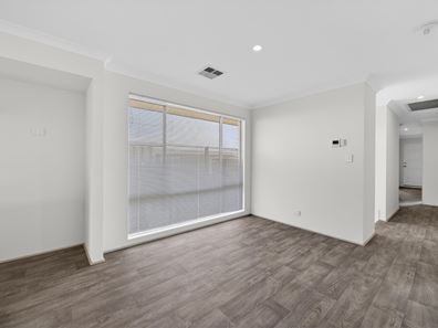 52 Haulback Boulevard, Whitby WA 6123