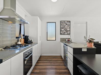 4/45 Morfitt Street, Mandurah WA 6210