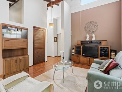 16/13-19 Saurel Way, Ferndale WA 6148