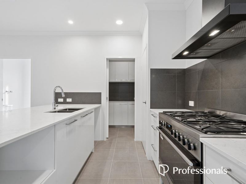 8 Mcdermott Street, Byford WA 6122