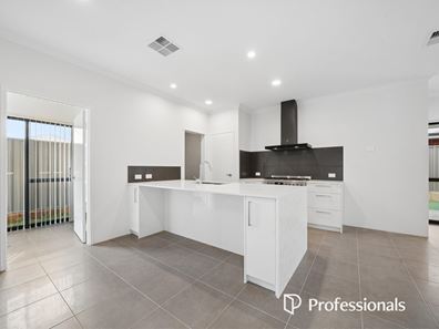 8 Mcdermott Street, Byford WA 6122