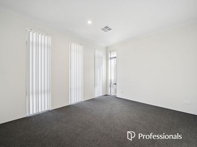 8 Mcdermott Street, Byford WA 6122
