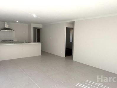 6A Whittaker Way, Waroona WA 6215