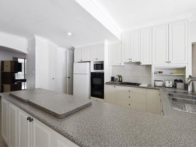 Room 3/29 Mermaid Way, Heathridge WA 6027