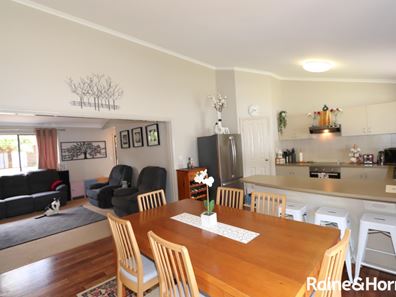 2/15 Scotsdale Road, Denmark WA 6333