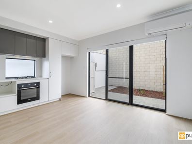 8/88 Winfield Street, Hamilton Hill WA 6163