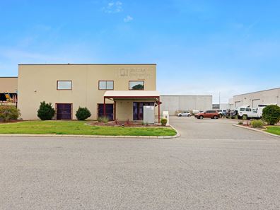 1/9 Trade Road, Malaga WA 6090