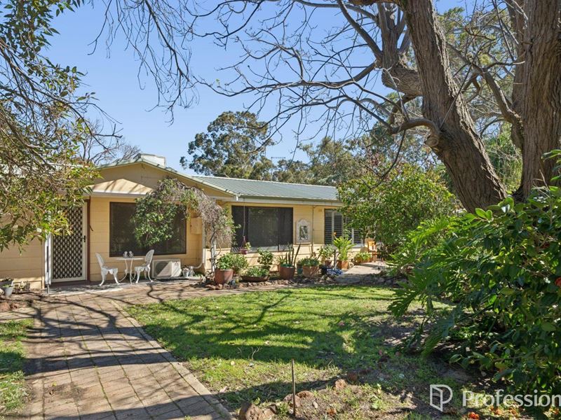 62A Linton Street North, Byford WA 6122
