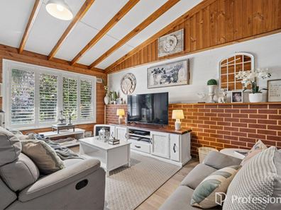62A Linton Street North, Byford WA 6122