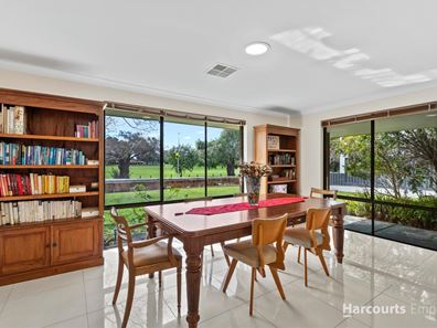 91A Hope Avenue, Salter Point WA 6152