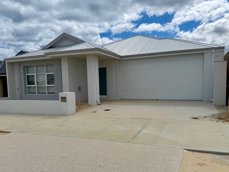 8 Hudson Way, Eglinton WA 6034
