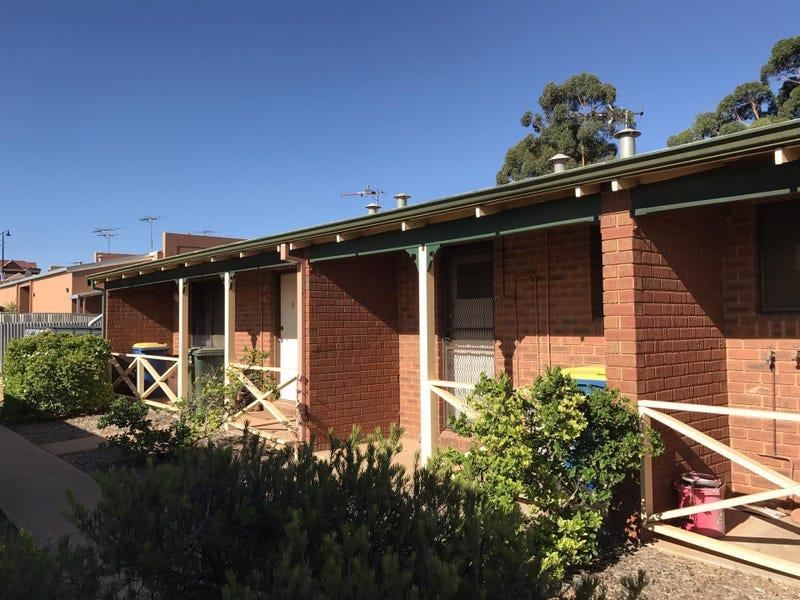 2/11 Piesse Street, Boulder