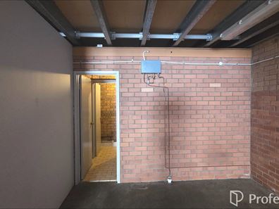 6/200 Camboon Road, Malaga WA 6090