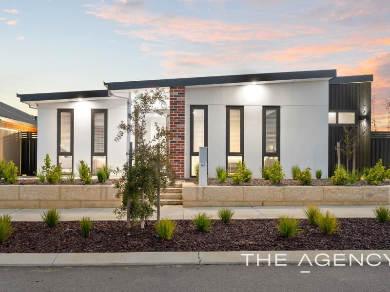 42 Ainsworth Crescent, Mandogalup WA 6167