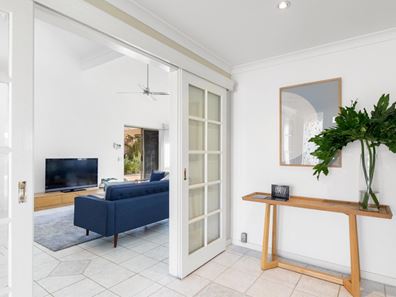 51 Ashmore Way, Sorrento WA 6020