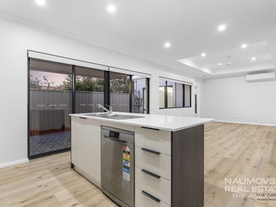 28c Eastbourne Crescent, Nollamara WA 6061