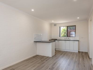1/213 Sixth  Street, Wonthella WA 6530
