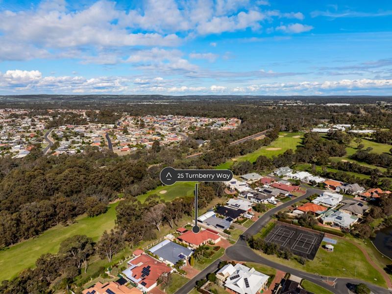 25 Turnberry Way, Pelican Point