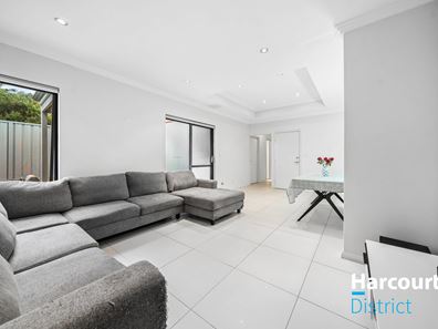 36B Findon Crescent, Westminster WA 6061