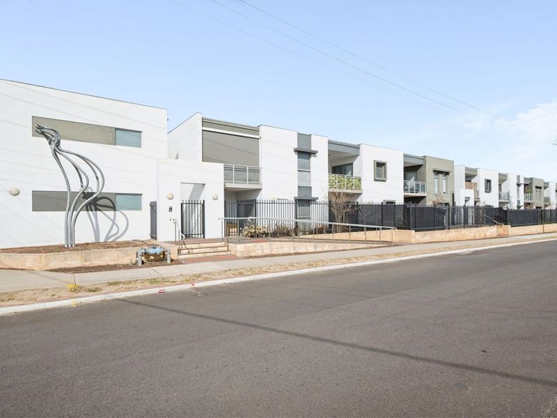 14/114 Great Northern Highway, Midland WA 6056