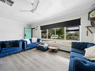 16 Brigalow Way, Armadale WA 6112